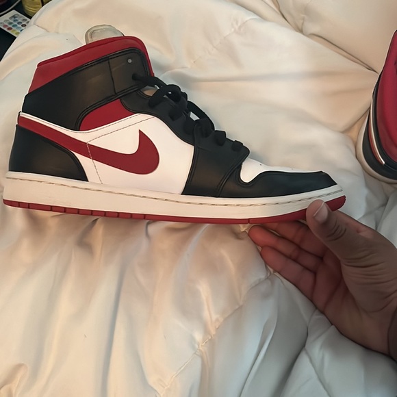 Jordan Shoes / Air jordan 1 mid / - Picture 4 of 4